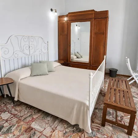 Maridea - Con Vista Al Porto 3*